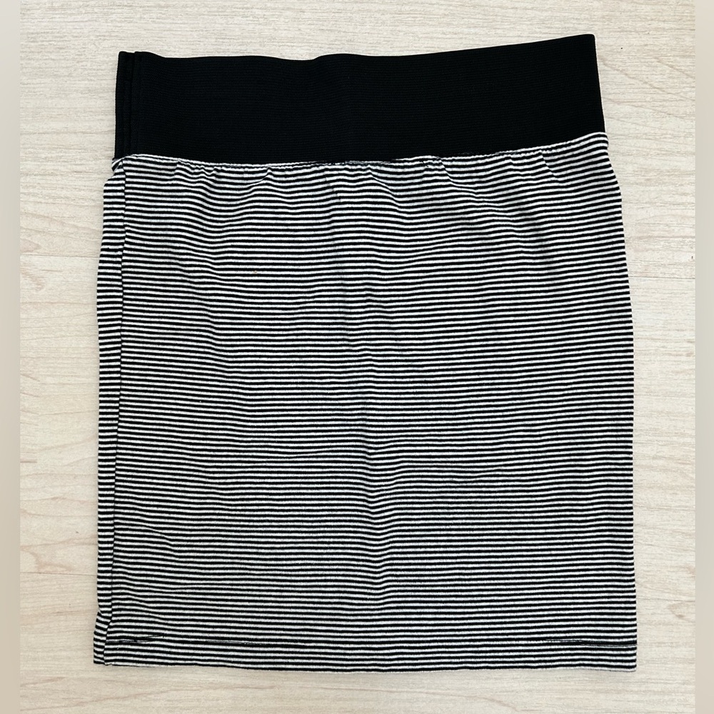 Forever 21 Small Striped Skirt